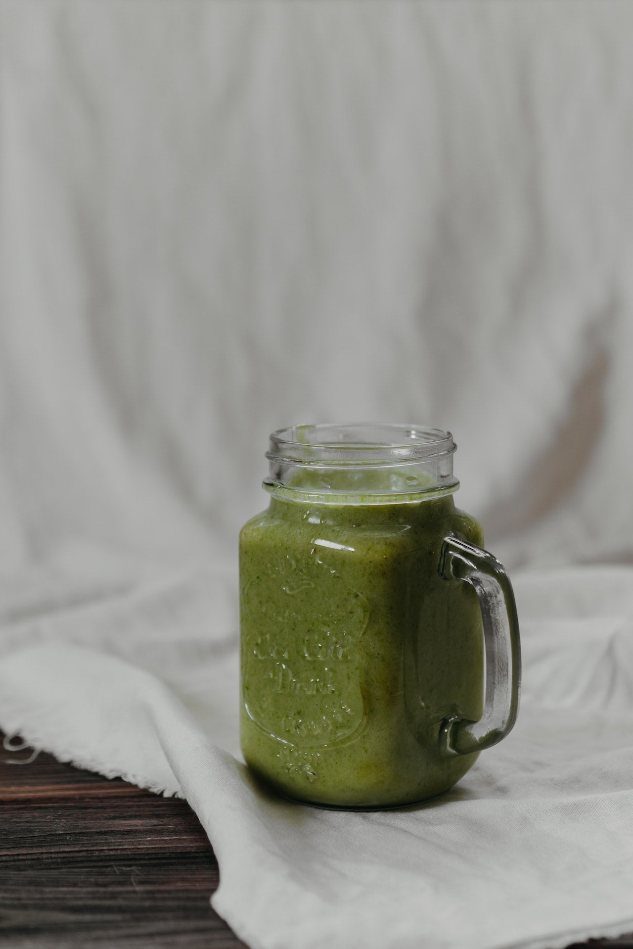 Energize Your Mornings with the Ultimate Daily Shake Mango and Spinach Smoothie